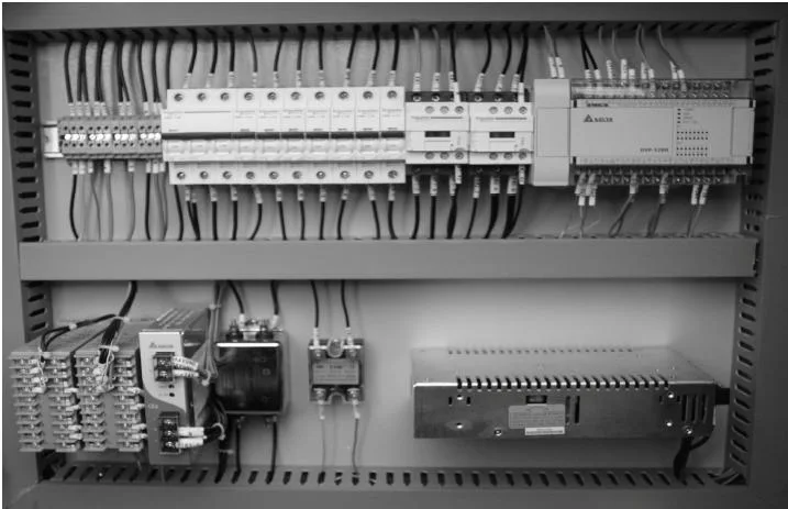 Control Instrument for Measuring Torque, Pressure, Temperature and Screw Speed